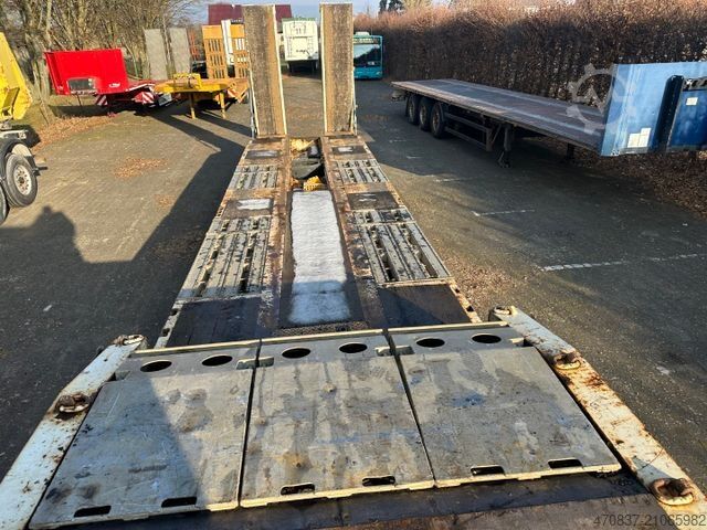 Semirremolque de plataforma baja LANGENDORF Radmulden / Lenkachse / überfahrbare Hals