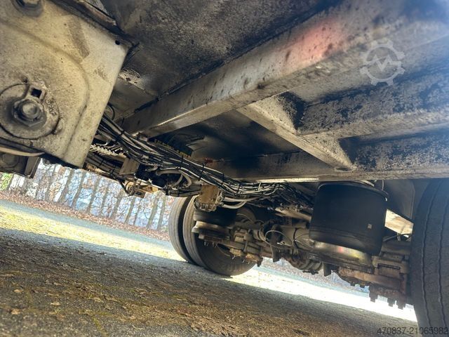 Semirremolque de plataforma baja LANGENDORF Radmulden / Lenkachse / überfahrbare Hals