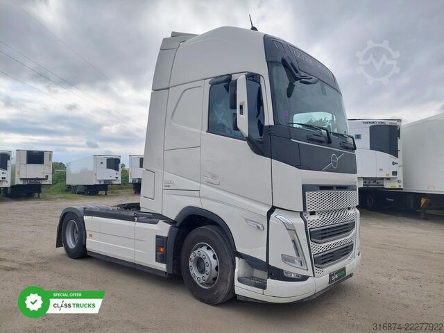 Standard nyergesvontató VOLVO FH 500 XL i-ParkCool ACC Side Skirts