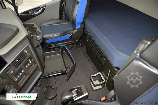 Standard nyergesvontató VOLVO FH 500 XL Adaptive Cruise Control