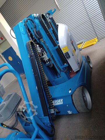 Вертикальний щогловий підйомник JLG Toucan 12E+