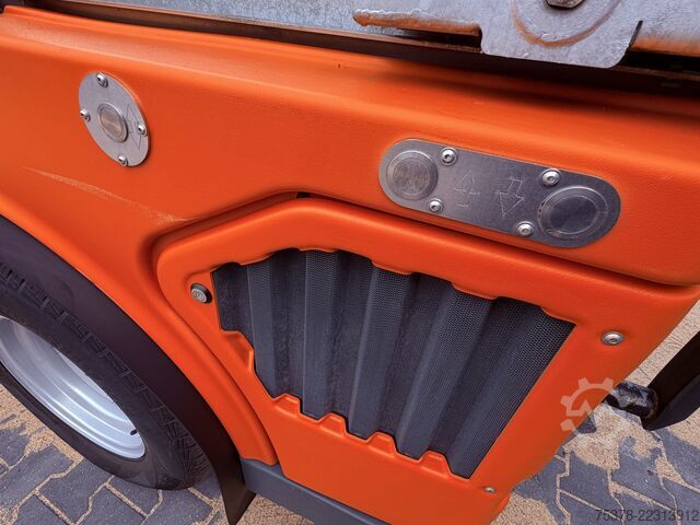 превозно средство за обществено полезни услуги Hako Citymaster 1600 4x4 Kehrm. Service Neu