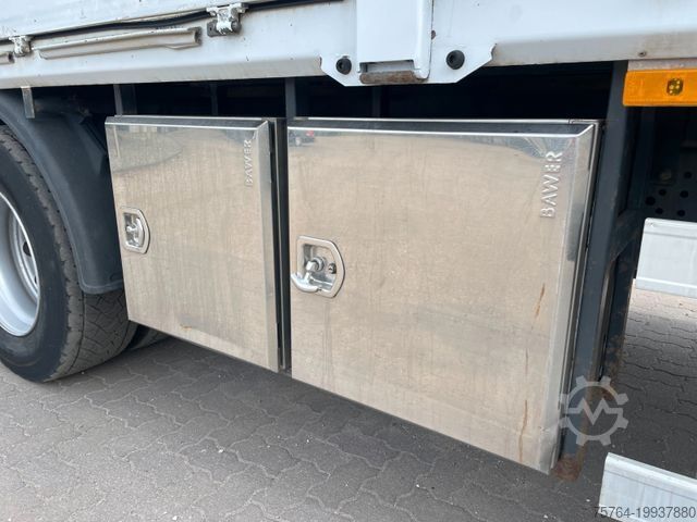 Lastbil med flak MERCEDES-BENZ 1835 Antos / 6m Pritsche / HIAB 144 DLS-3 Pro