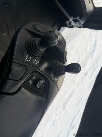 περονοφόρο ανυψωτικό Linde H 30 Diesel Triplex Ausschubgabeln