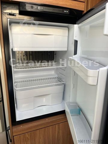 Semi-integrated camper CARADO T 348 - Hub/Festbett - Klima - Garage -