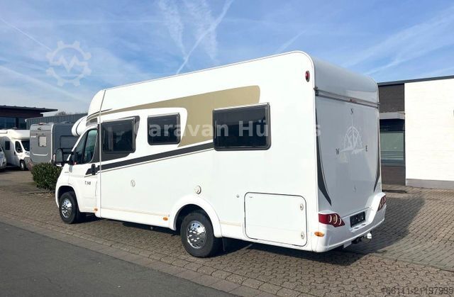 Semi-integrated camper CARADO T 348 - Hub/Festbett - Klima - Garage -