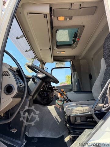 Camion malaxeur à béton DAF CF 85.480