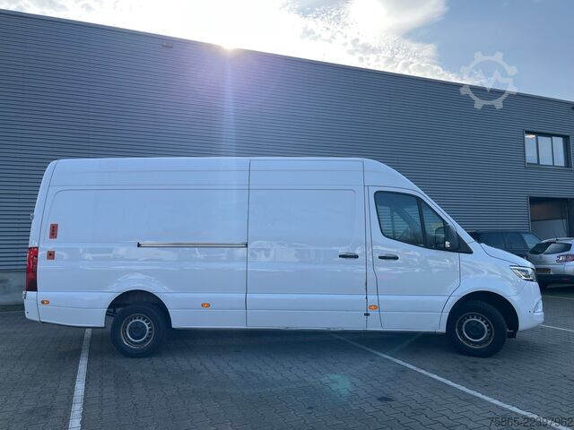Fourgon tôlé Mercedes-Benz Sprinter 319 1.9 CDI / L4 H2 / RWD / Navi / APK...