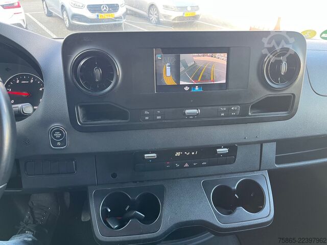 Fourgon tôlé Mercedes-Benz Sprinter 319 1.9 CDI / L4 H2 / RWD / Navi / APK...