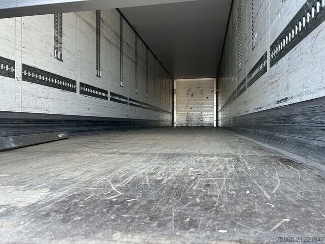 валіза Schmitz Cargobull SCB S3B / Box / Loadlift -> Not Working / APK T...