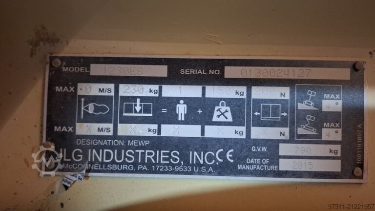 ножичний підйомник JLG 1230ES