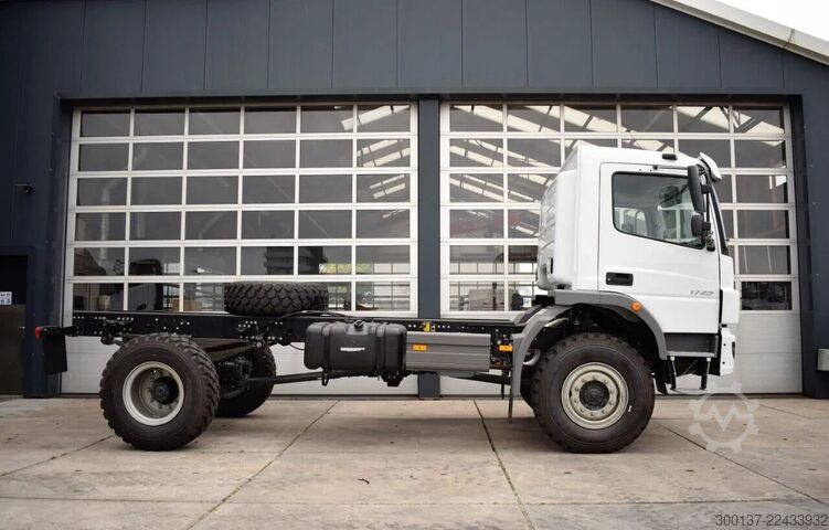 Važiuoklė su kabina Mercedes-Benz Atego 1725 4x4 Chassis Cabin (3 units)