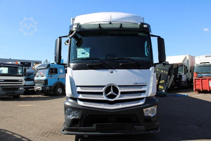 Hlađeni/smrznuti prijevoz Mercedes-Benz Antos 1924 + THERMO KING 1200 + LIFT + EURO 6