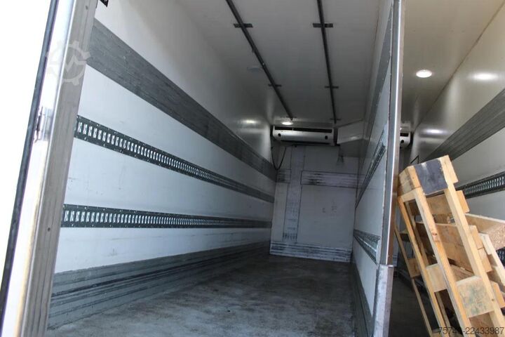 Hlađeni/smrznuti prijevoz Mercedes-Benz Antos 1924 + THERMO KING 1200 + LIFT + EURO 6
