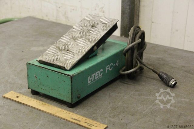 Interrupteur à pied L-TEC FC-4