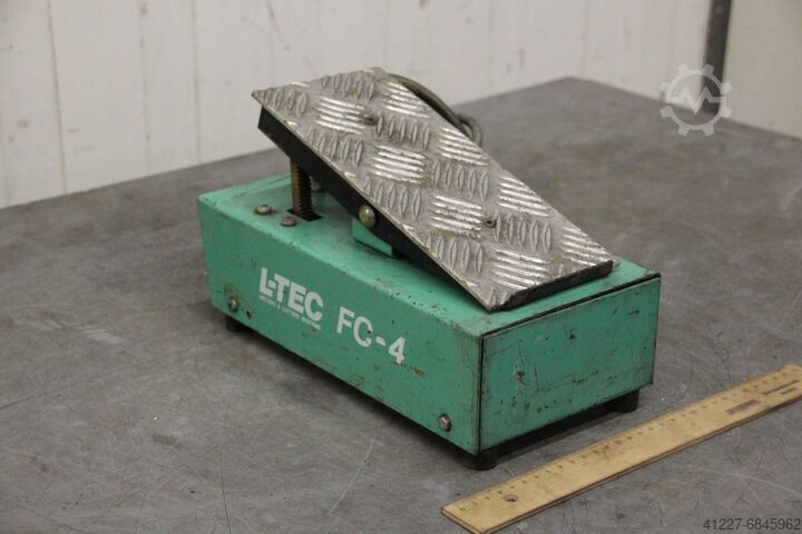 Interrupteur à pied L-TEC FC-4