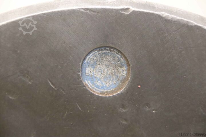 Stezna glava s tri čeljusti Röhm Ø 240 mm