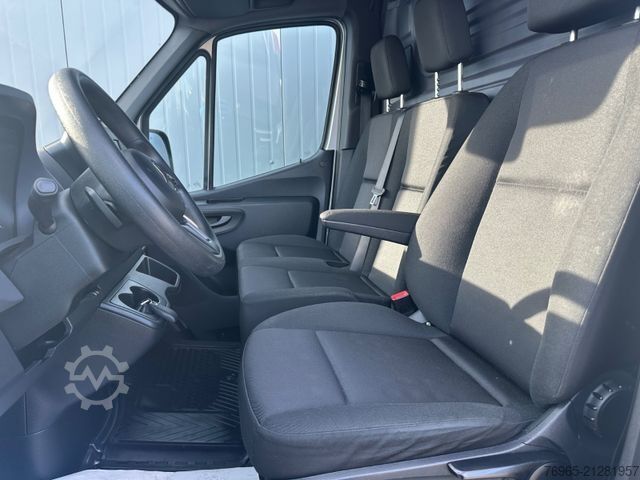 High top van MERCEDES-BENZ Sprinter 315 9G-TR HOCH+LANG KLIMA 3-SITZ KAMERA