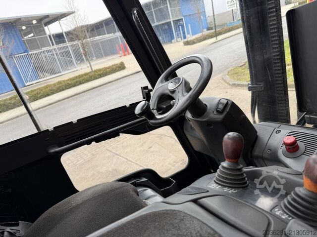 Električni 4 -kolesni viličar Linde E30HL-01/600