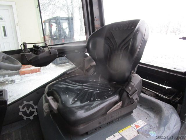 ডিজেল ফর্কলিফ্ট Toyota 8FDF25 - Triplex 4,7m -Seitenschieber mit Zinkenve