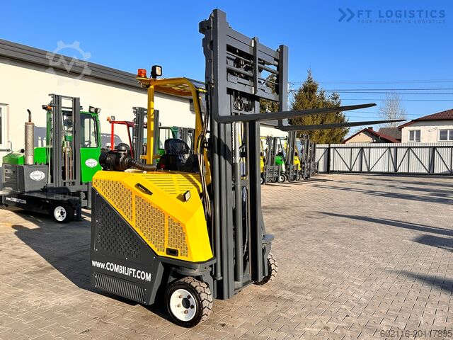 Carretilla elevadora de 4 vías Combilift CB3000 / FREE LIFT / NEW TIRES /LIKE NEW
