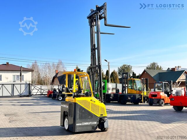 Carretilla elevadora de 4 vías Combilift CB3000 / FREE LIFT / NEW TIRES /LIKE NEW