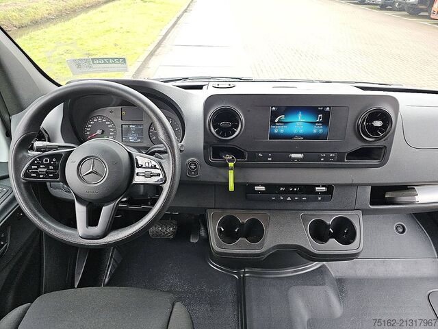 Augsta jumta universālis MERCEDES-BENZ SPRINTER 314 L2H2 LED Automaat