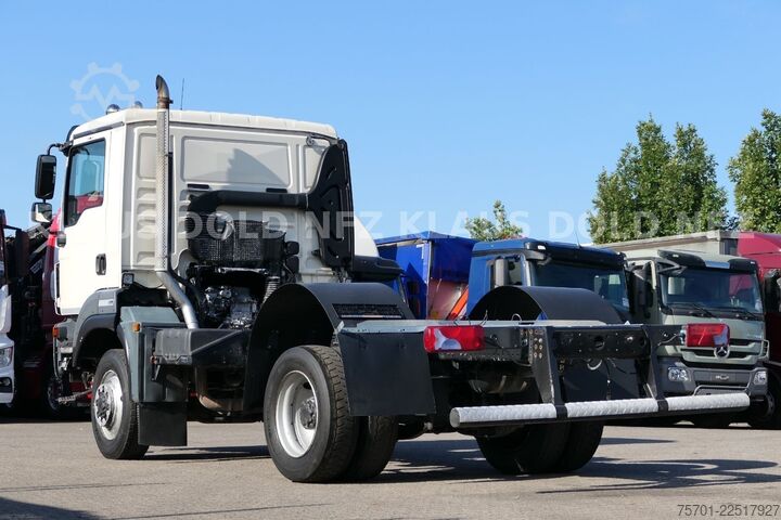 แชสซีรถบรรทุก MAN TGM 13.290 Fahrgestell 4x4 Navi Euro 6