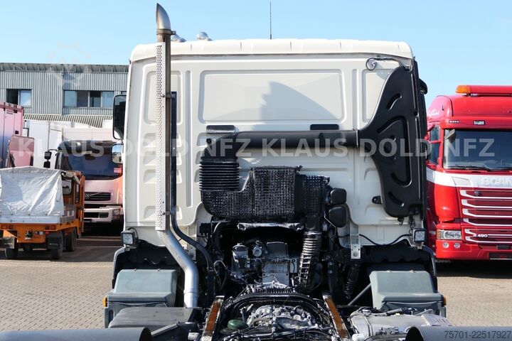 แชสซีรถบรรทุก MAN TGM 13.290 Fahrgestell 4x4 Navi Euro 6