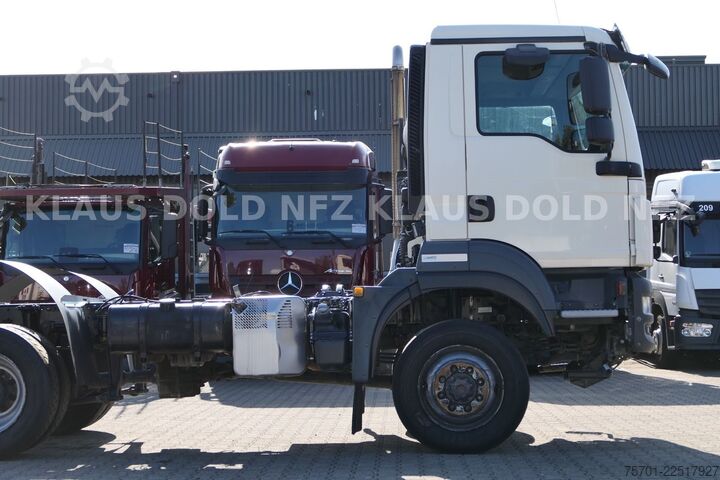 แชสซีรถบรรทุก MAN TGM 13.290 Fahrgestell 4x4 Navi Euro 6