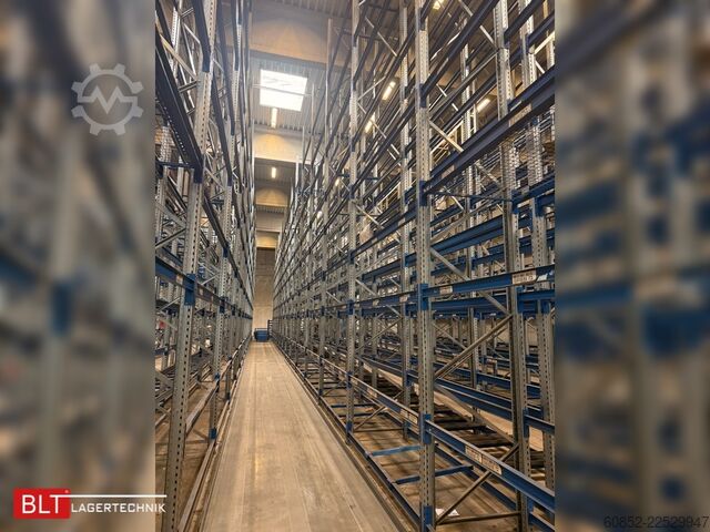 Estantería para cargas pesadas, estantería industrial, estantería de gran altura SSI Schäfer PR600 – 14,10 lfm, Höhe 4,9m Boden + 2 Ebenen | Fachlast bis 3500 kg