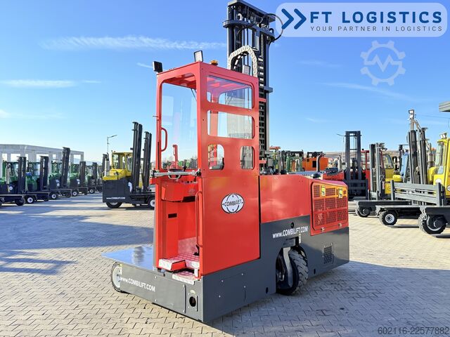 Empilhadeira multidirecional Combilift C3000GST TRIPLEX 8300 FREE-LIFT NEW TIRE