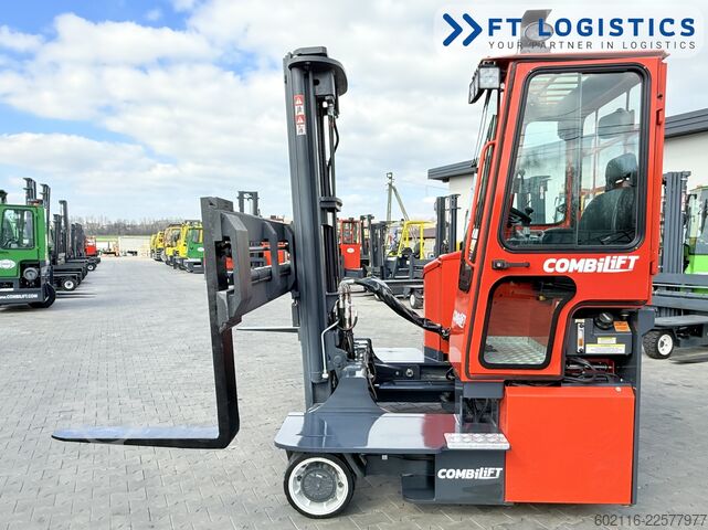 Fyrvägstruck Combilift C3000ET TRIPLEX 5940 WIDE FORK POSITIONE