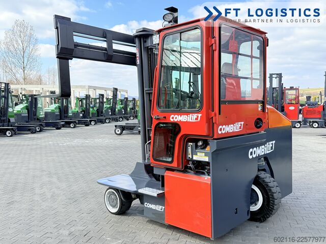 Fyrvägstruck Combilift C3000ET TRIPLEX 5940 WIDE FORK POSITIONE