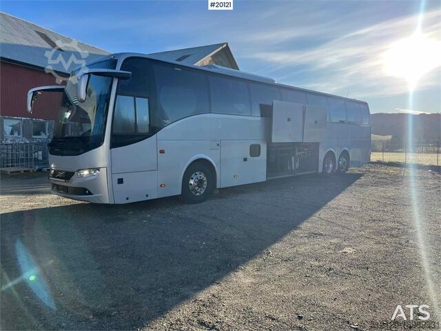 Volvo 9700 B11R Autobús de turismo con capacidad para 13+1 personas y sl Volvo 9700 B11R Touring bus with seating for 13+1 and sl