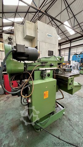Mesin frais perkakas Friedrich Deckel FP4M
