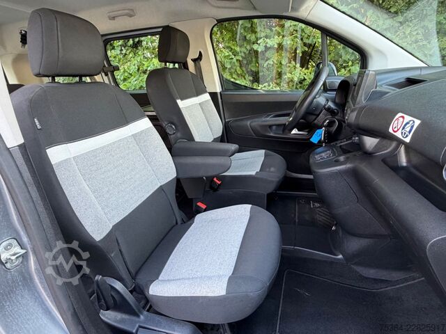 Mikroautobuss Citroën ë-Berlingo 136 FEEL M 2x Schiebetür Klima