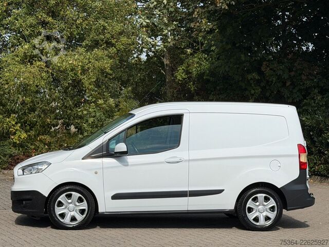 Slēgtais furgons FORD Transit Courier 1.5 TdCi L1H1 Klima Ahk Kamera