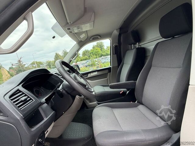Mikroautobuss VW T6 2.0 Tdi Lang 2xSchiebetür Dieselpumpe Defekt