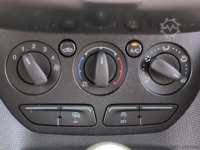 Furgoneta Ford Transit Connect Kasten L1 1.5D*AHK Klima Regale