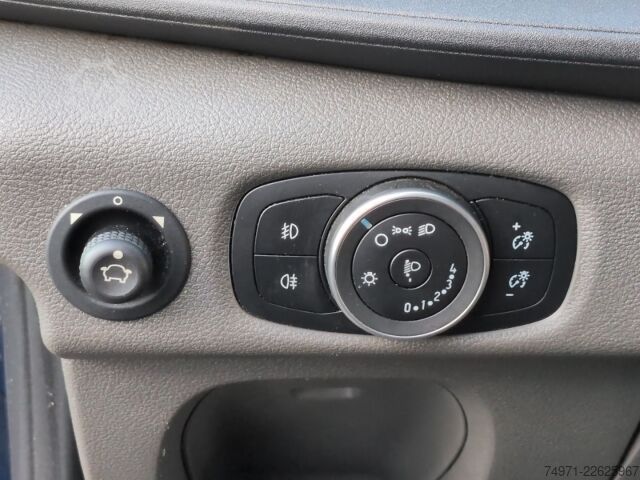Xe van thùng kín Ford Transit Kasten FT350 L2H2 2.0D*Autom AHK Regale