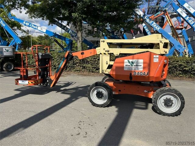 Platformă de lucru telescopică articulată JLG 340AJ (4566)