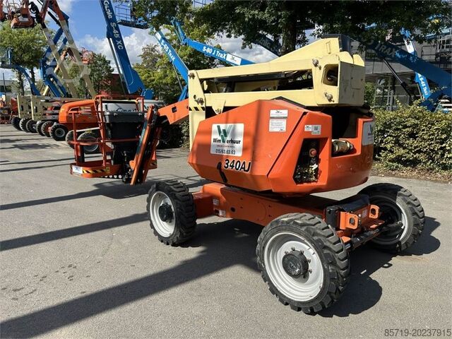 Platformă de lucru telescopică articulată JLG 340AJ (4566)