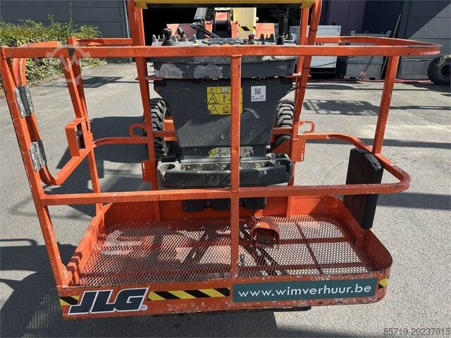 Platformă de lucru telescopică articulată JLG 340AJ (4566)