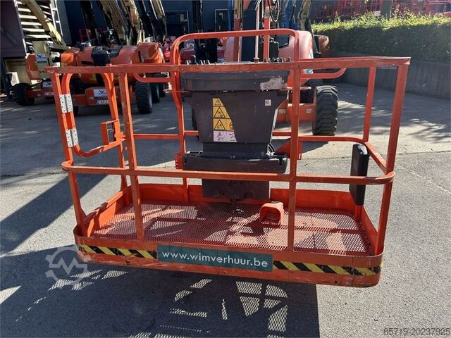 Platformă de lucru telescopică articulată JLG 600 AJ (3218)