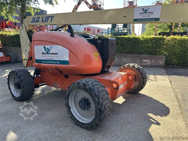 Platformă de lucru telescopică articulată JLG 600 AJ (3218)