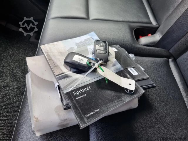 Furgonetka Mercedes-Benz Sprinter 316 CDI 163 PK L2H2 EURO 6C