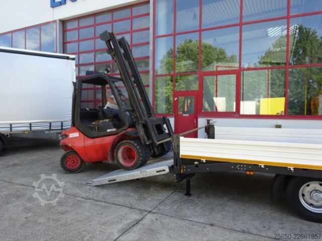 Reboque com plataforma rebaixada Möslein TTT 11-6,2 BR Weiß  Tandemtieflader mit breiten RampenNeufahrzeug