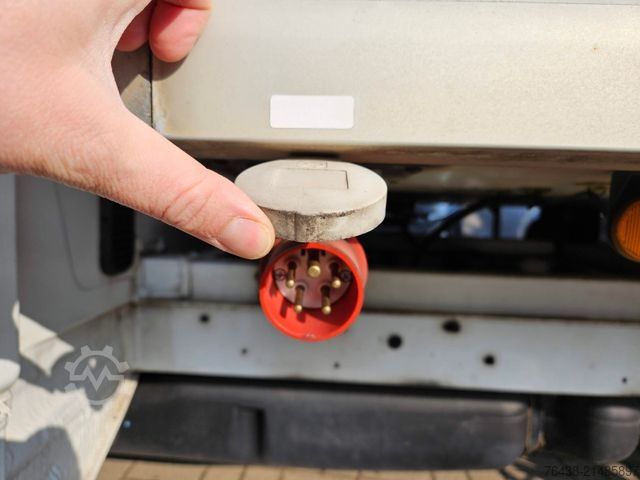 Bestelwagen MERCEDES-BENZ Sprinter 313 CDI -32°C 230V THERMO KING 1.HAND