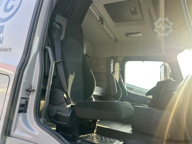 Đầu kéo tiêu chuẩn MERCEDES-BENZ Arocs 1851 4x4 HAD / Retarder